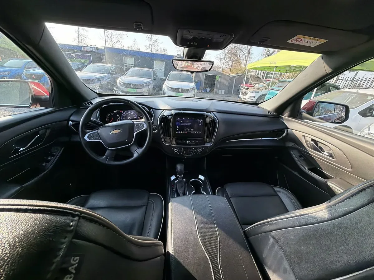 Chevrolet Traverse 3.6l Premier Awd At 5p año 2024