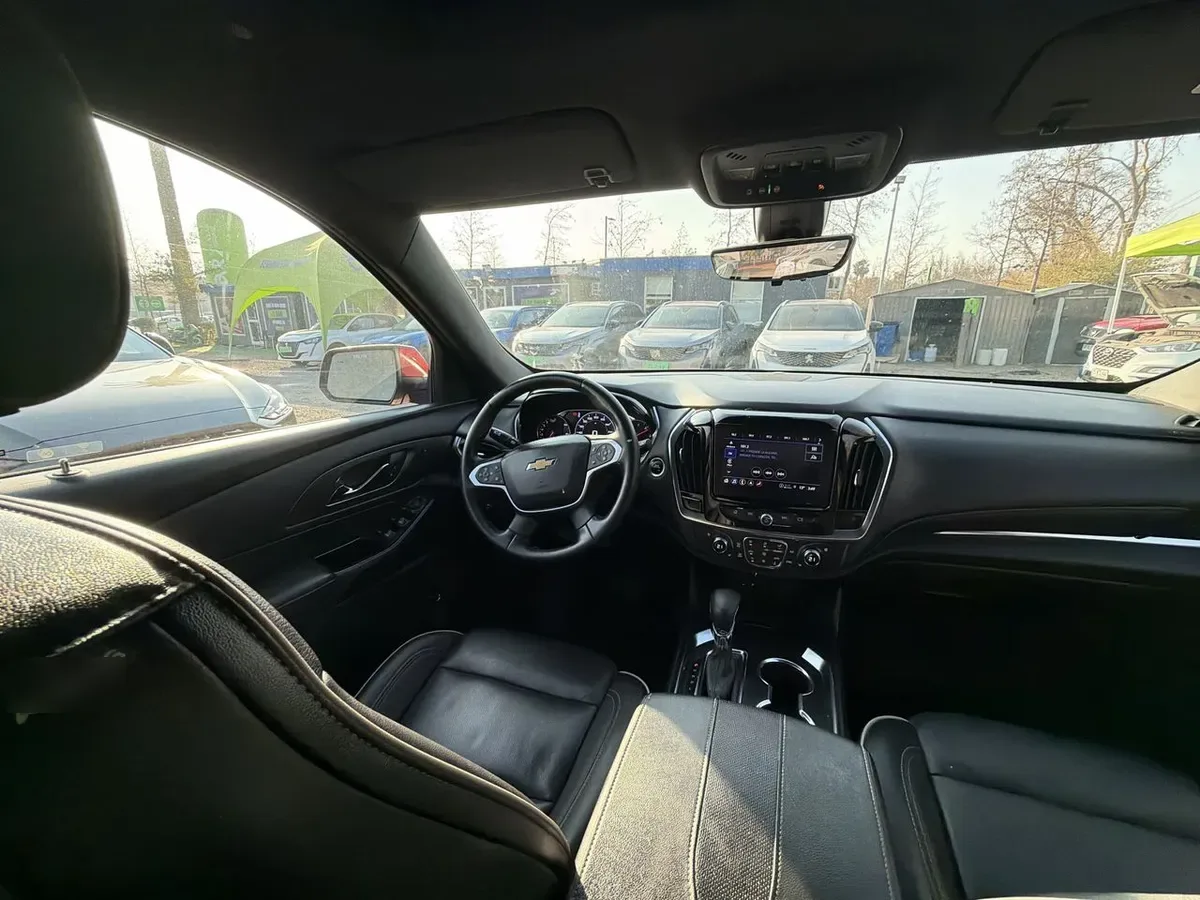 Chevrolet Traverse 3.6l Premier Awd At 5p año 2024