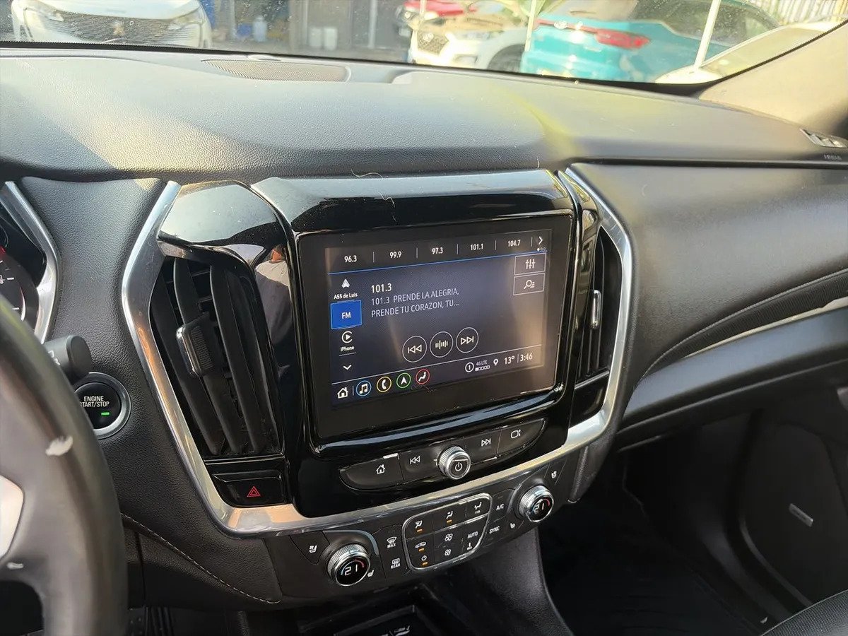 Chevrolet Traverse 3.6l Premier Awd At 5p año 2024