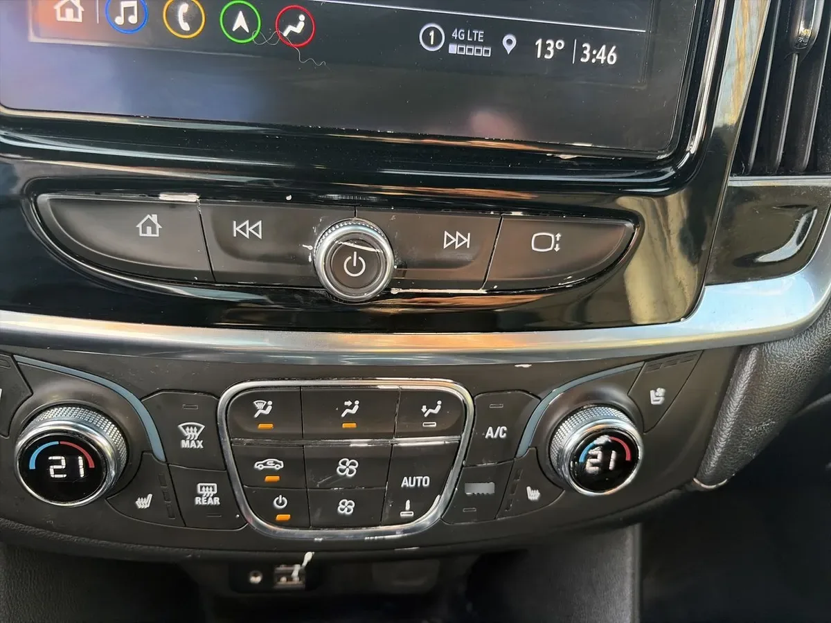 Chevrolet Traverse 3.6l Premier Awd At 5p año 2024