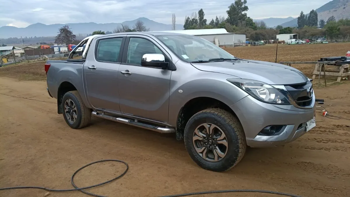 MAZDA BT-50 2.2 Doble Cabina Sdx Mt 4x4 Diesel año 2019