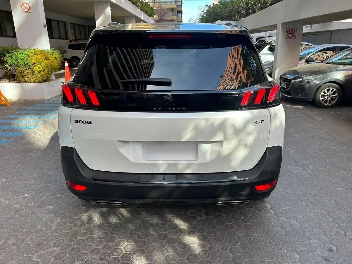 Peugeot 5008 1.6 Gt Puretech 180 At año 2023