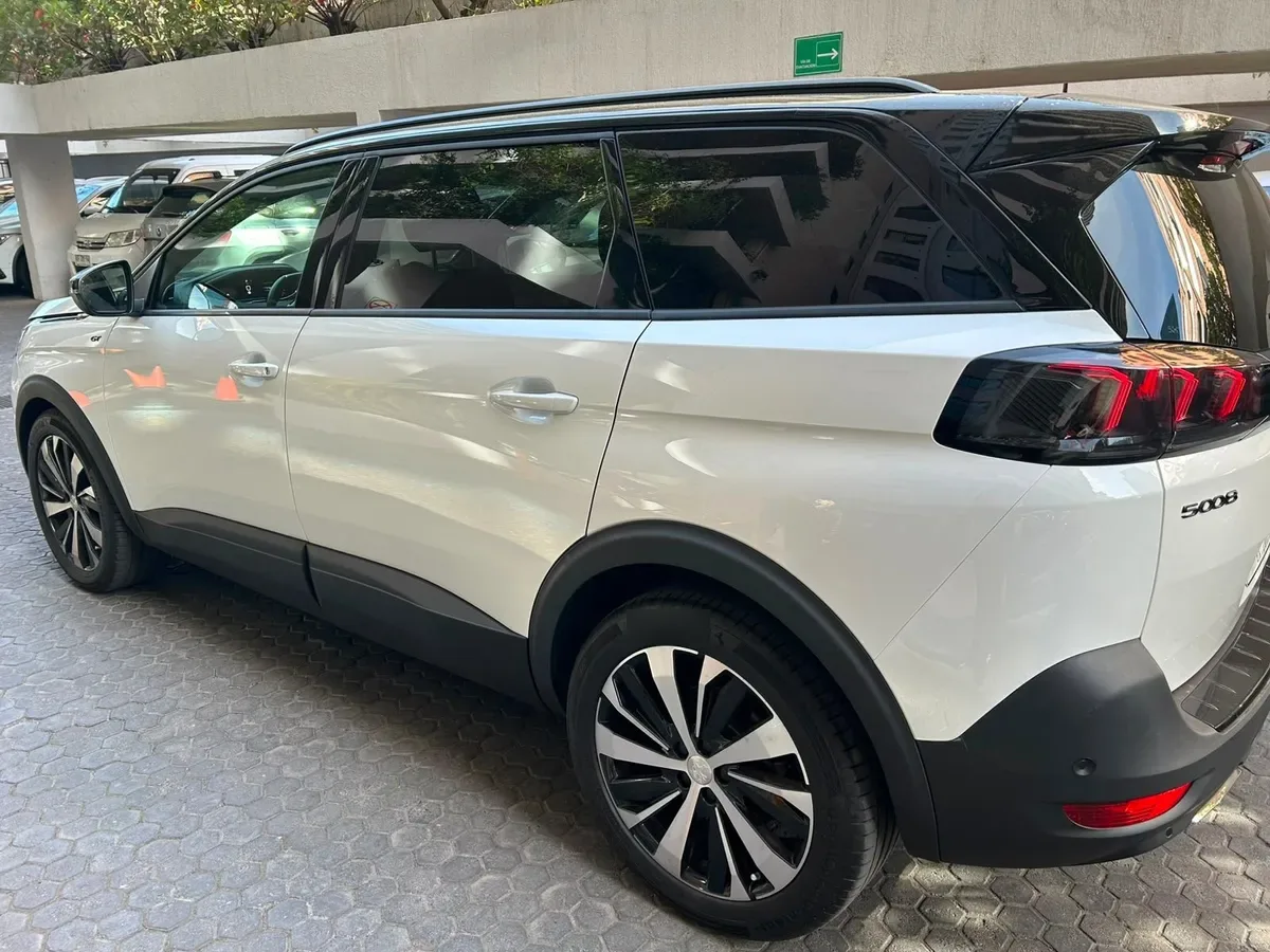 Peugeot 5008 1.6 Gt Puretech 180 At año 2023