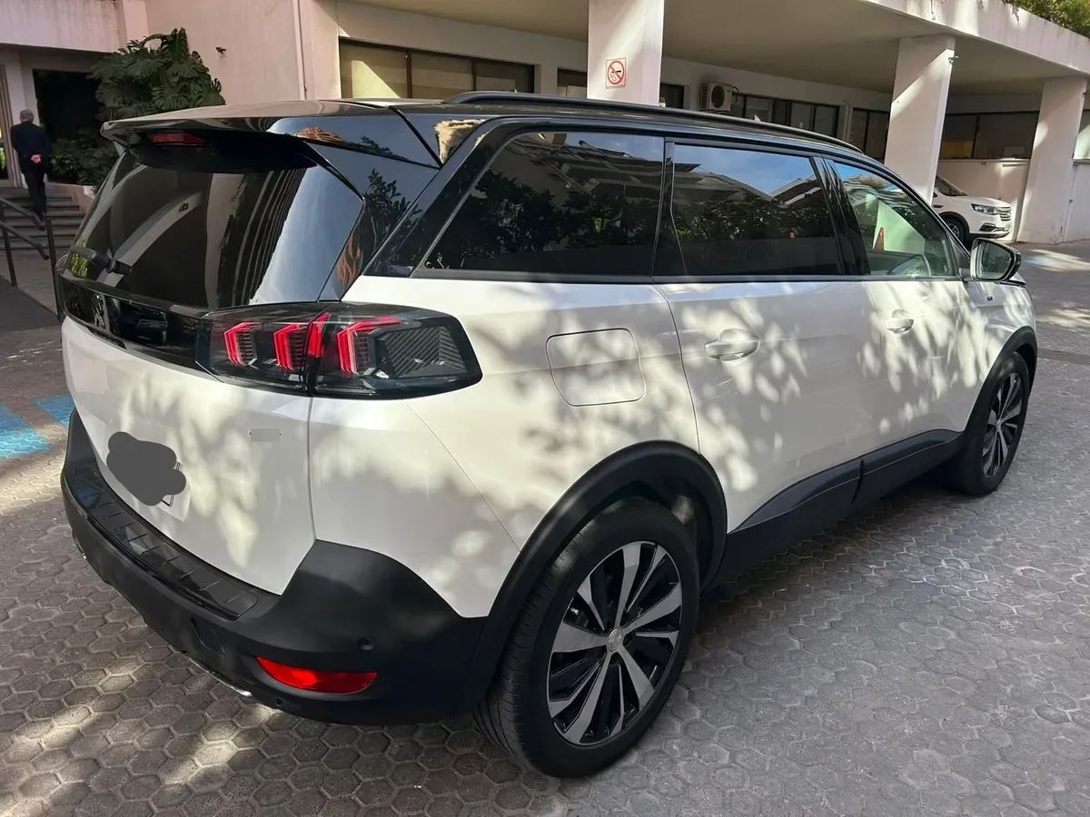 Peugeot 5008 1.6 Gt Puretech 180 At año 2023
