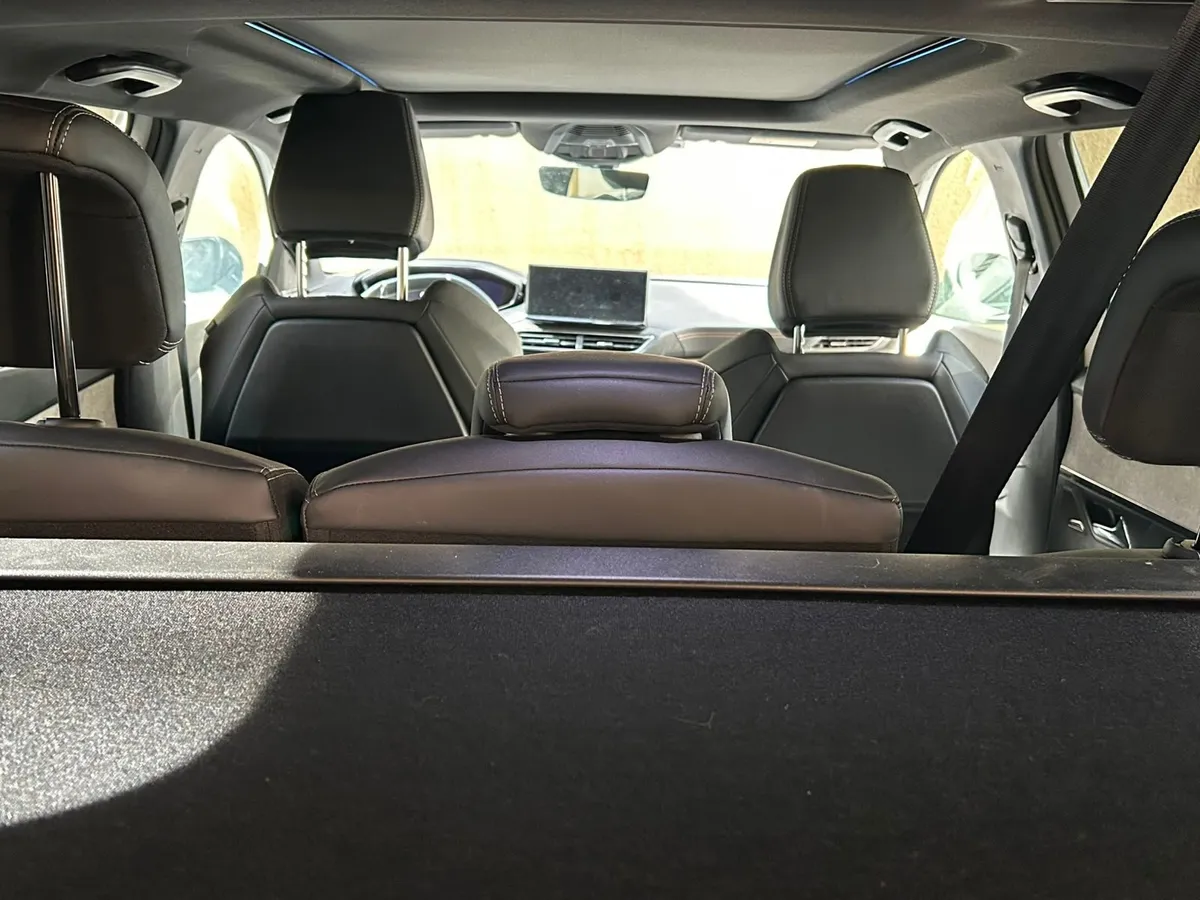 Peugeot 5008 1.6 Gt Puretech 180 At año 2023