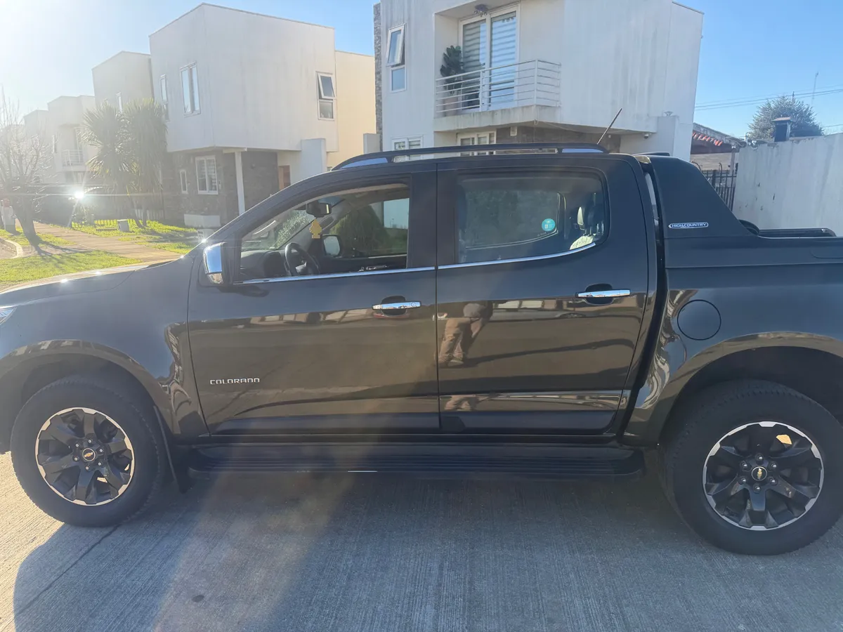 CHEVROLET COLORADO 2.8 High Country At 4x4 Diesel año 2022