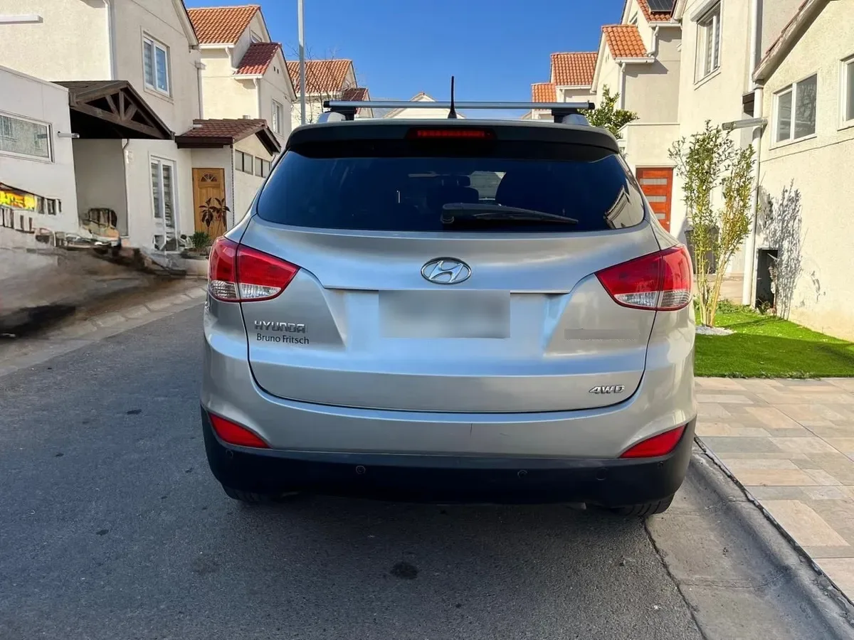 Hyundai Tucson 2.0 Crdi Gl 2ab Ac At 4x4 Diesel año 2012