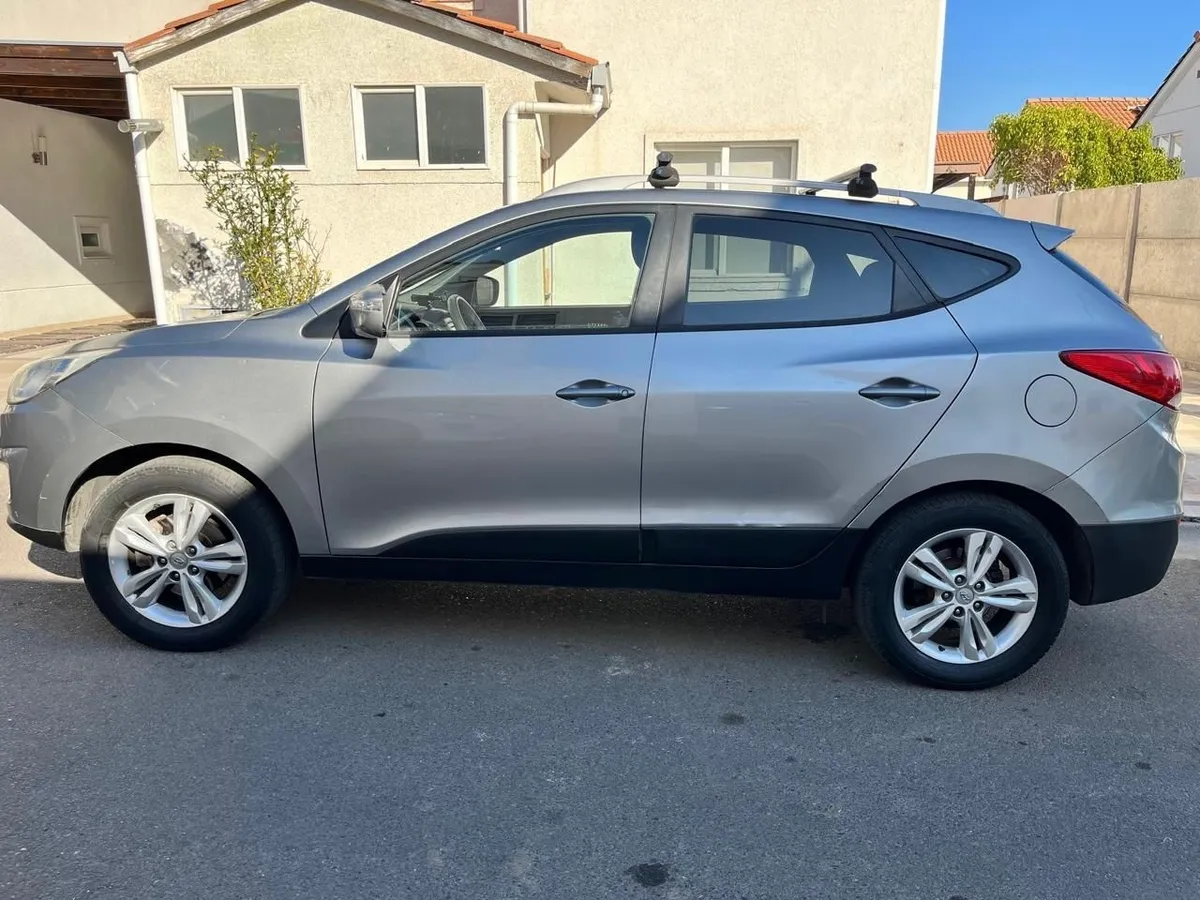 Hyundai Tucson 2.0 Crdi Gl 2ab Ac At 4x4 Diesel año 2012