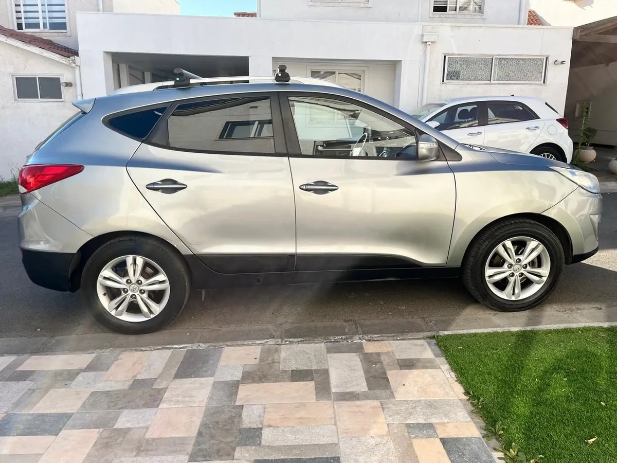 Hyundai Tucson 2.0 Crdi Gl 2ab Ac At 4x4 Diesel año 2012