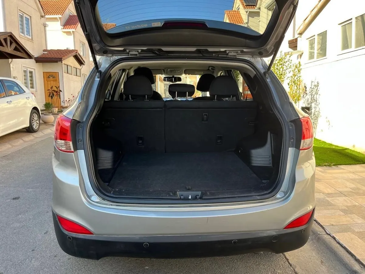 Hyundai Tucson 2.0 Crdi Gl 2ab Ac At 4x4 Diesel año 2012