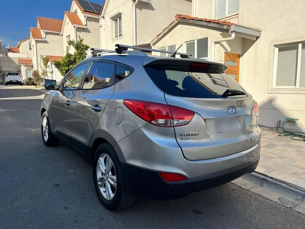 Hyundai Tucson 2.0 Crdi Gl 2ab Ac At 4x4 Diesel año 2012