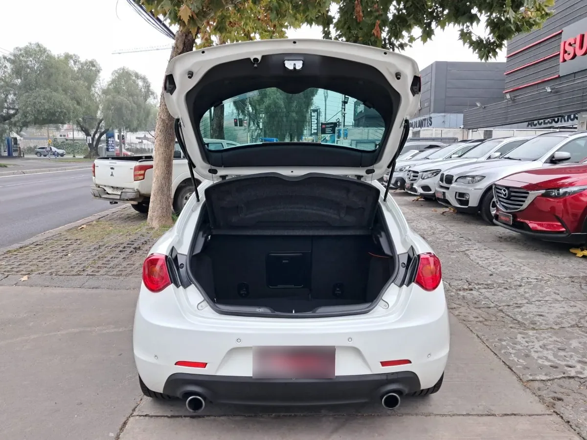 Alfa Romeo Giulietta Otra año 2016