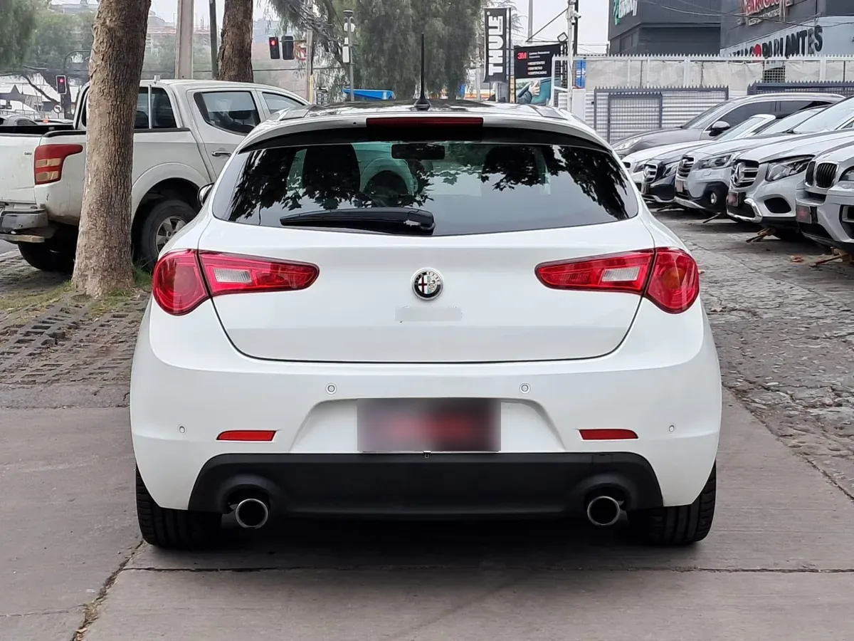 Alfa Romeo Giulietta Otra año 2016