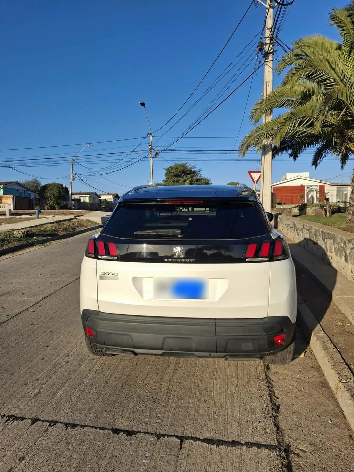 PEUGEOT 3008 1.5 Active Bluehdi 130 Mt Diesel año 2023