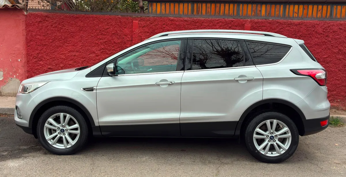 Ford Escape 2.5 S At 4x2 año 2018