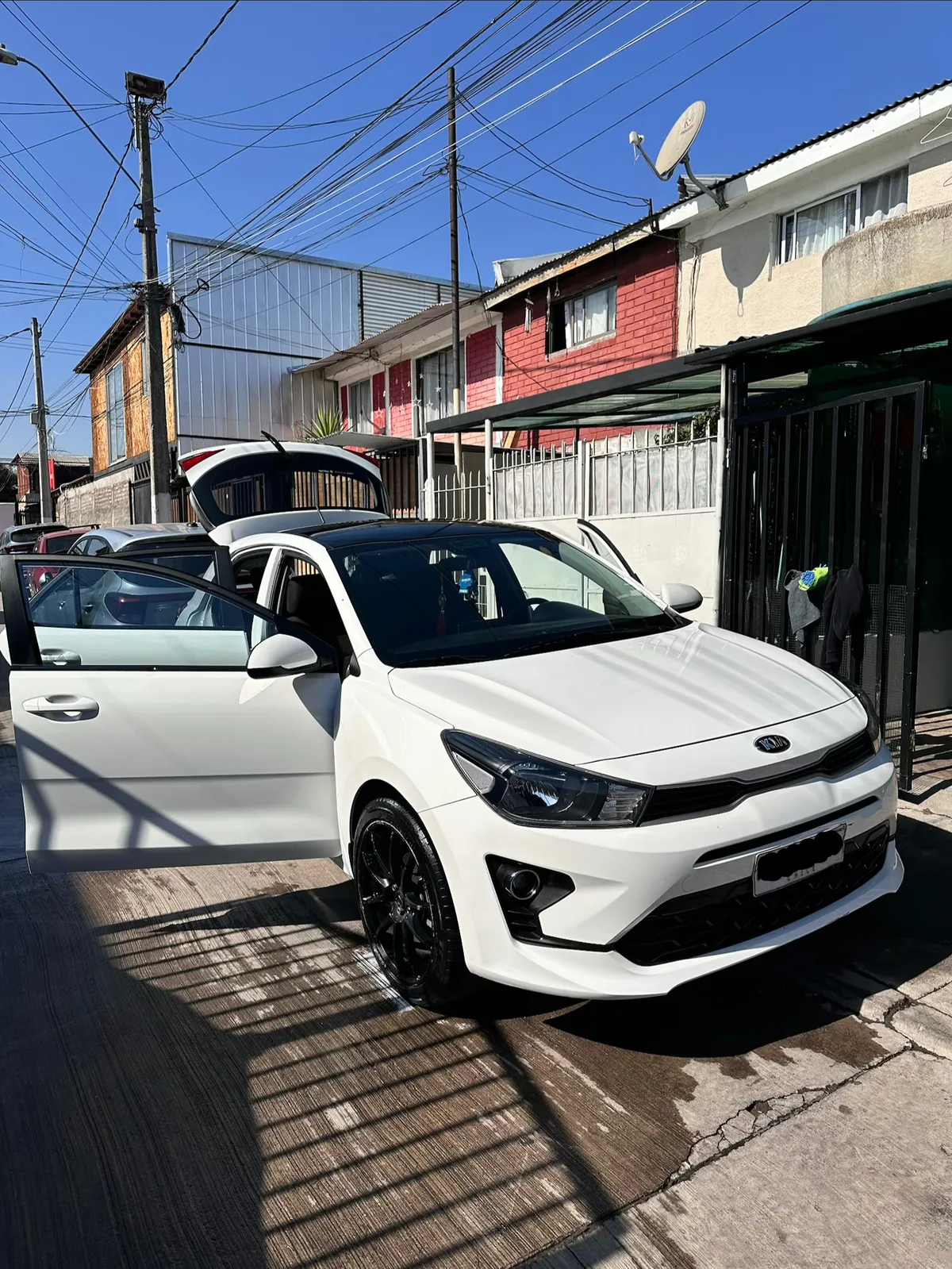 Kia Rio 5 1.4 Lx Ac Mt año 2022