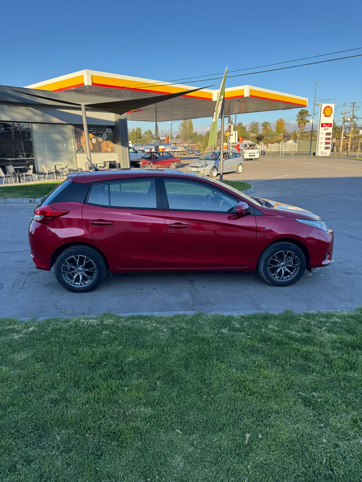 TOYOTA YARIS 1.5 Sedan Xli C Mt año 2022