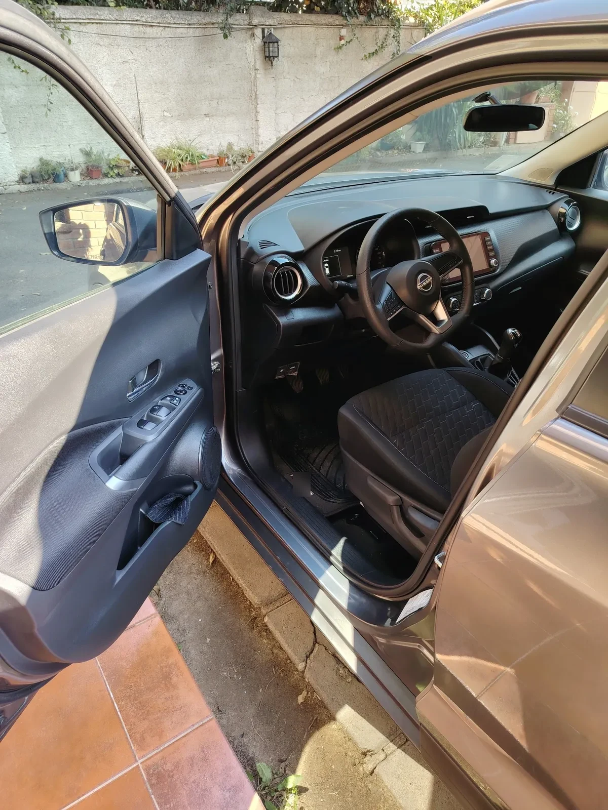 NISSAN KICKS 1.6 Advance Nfc Mt año 2025