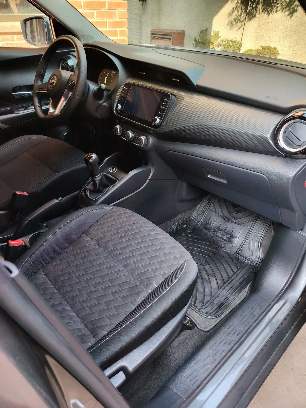 NISSAN KICKS 1.6 Advance Nfc Mt año 2025