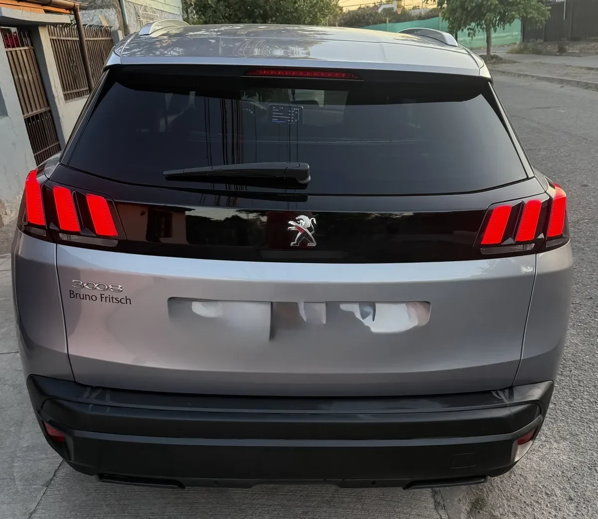 PEUGEOT 3008 1.2 Active Pack Puretech 130 Mt año 2024