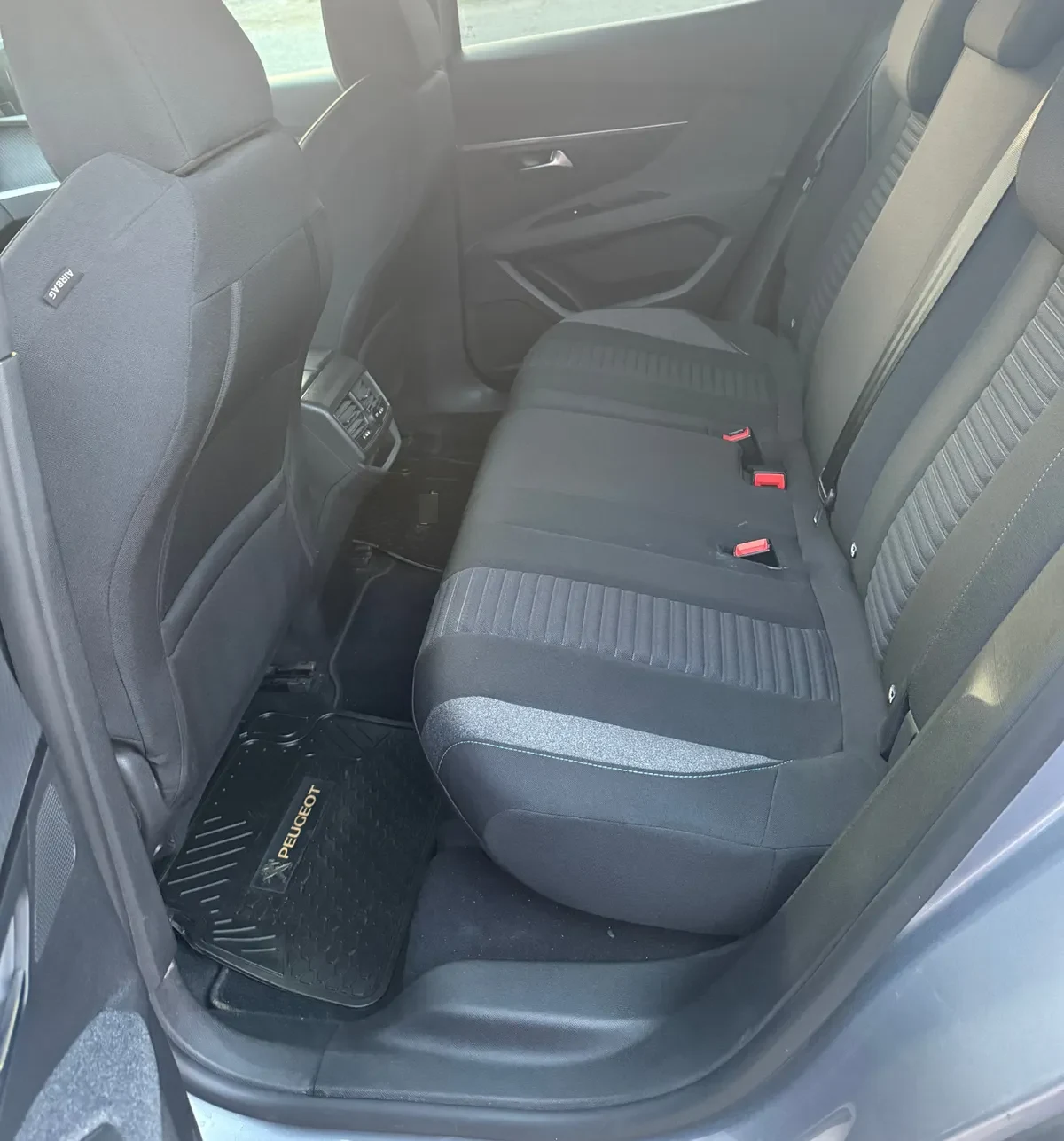 PEUGEOT 3008 1.2 Active Pack Puretech 130 Mt año 2024
