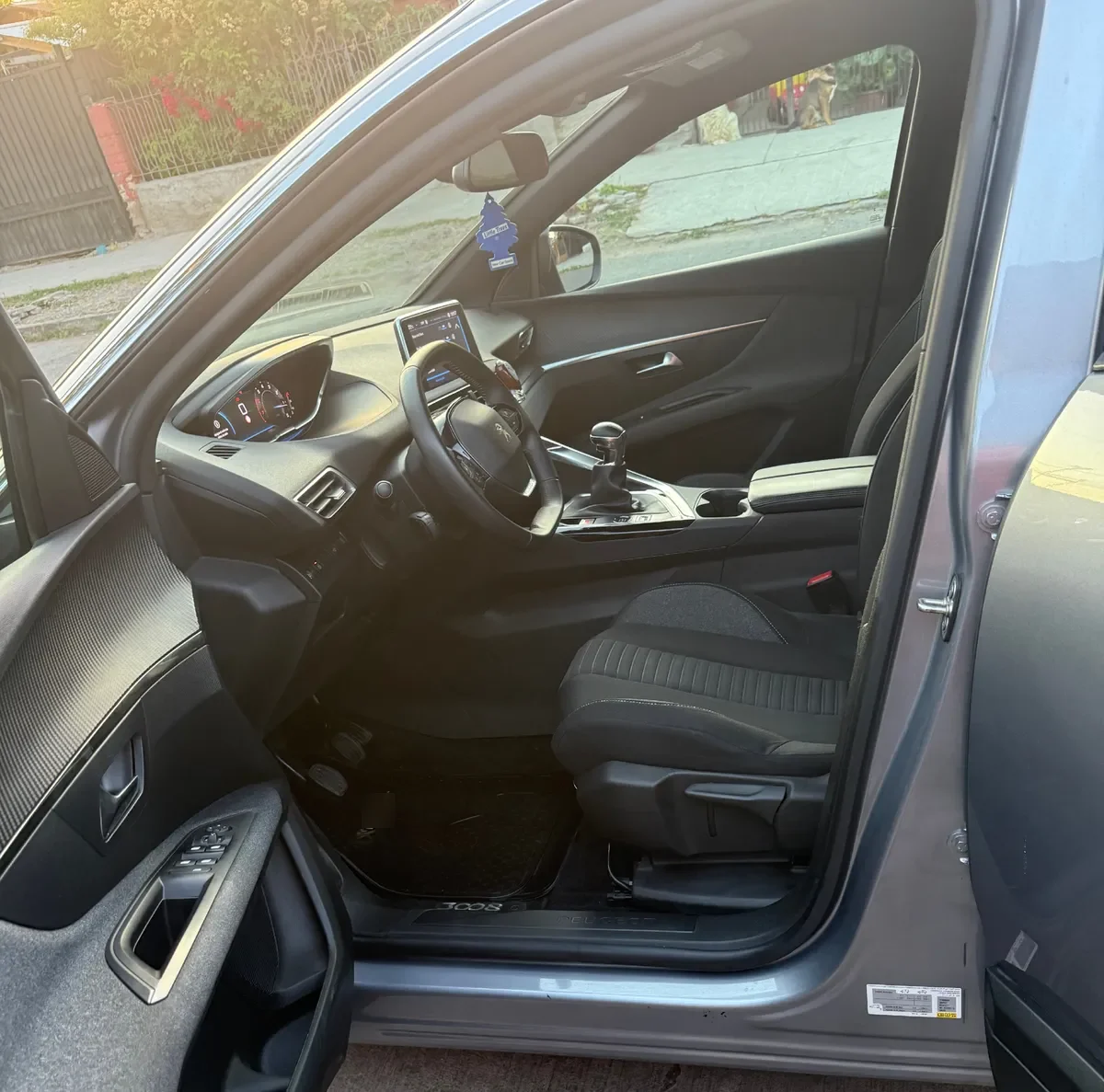 PEUGEOT 3008 1.2 Active Pack Puretech 130 Mt año 2024