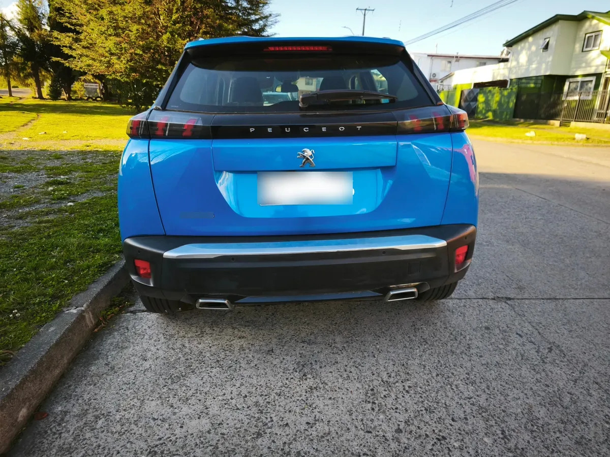 PEUGEOT 2008 1.2 Allure Pack Puretech 130 At año 2022