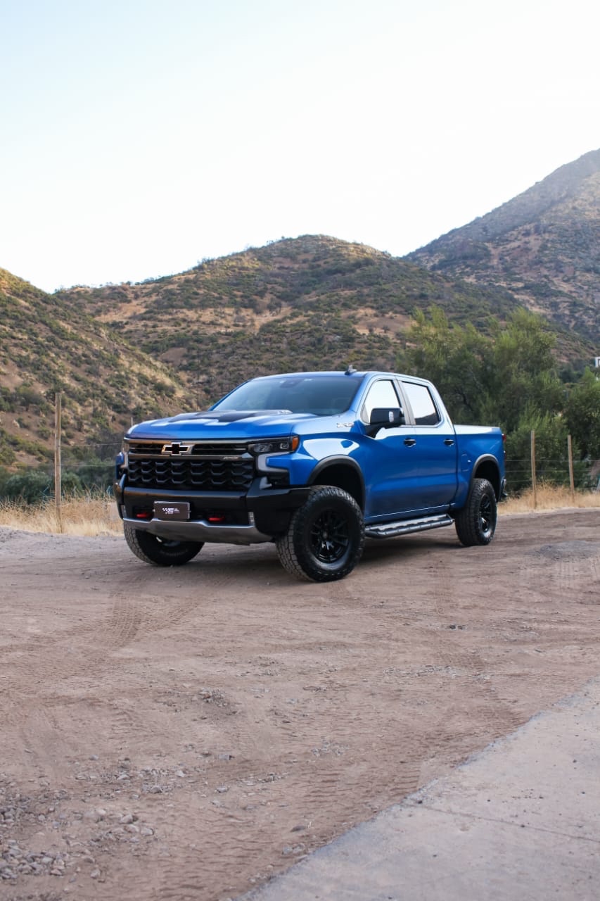 CHEVROLET SILVERADO 5.3 Cc Lt Tb At 4x4 año 2023