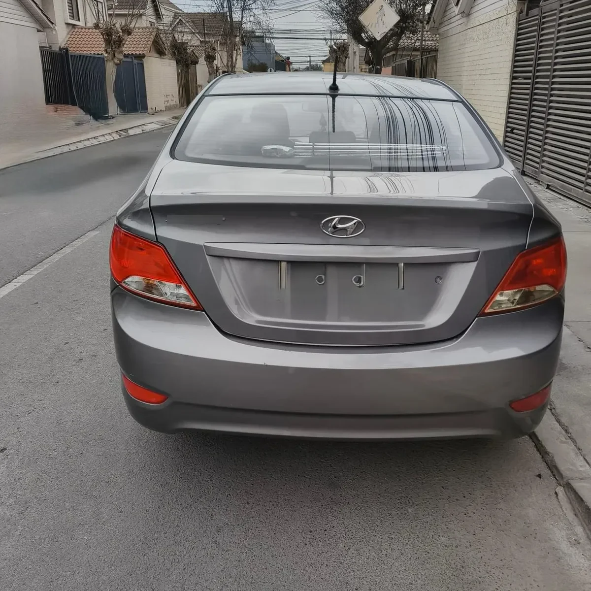 HYUNDAI ACCENT 1.4 Rb Sdn Gl Ac 2ab Mt año 2016