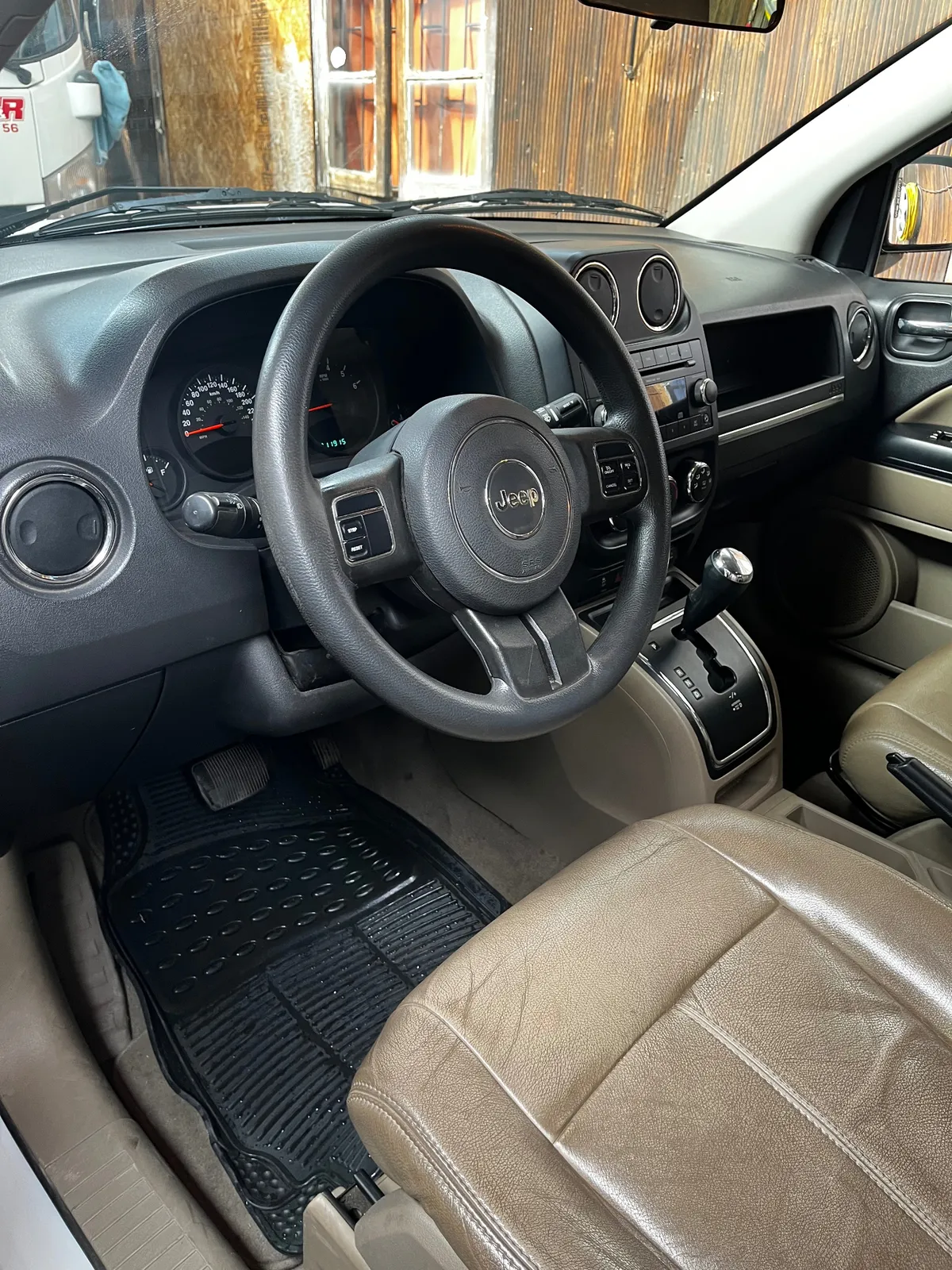 Jeep Compass 2.4 Limited At 4x2 año 2012