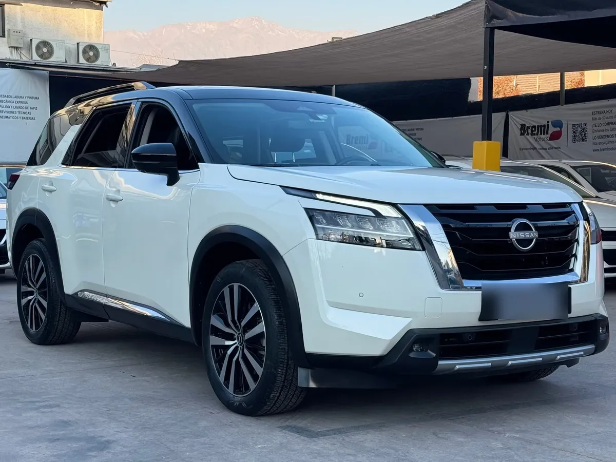 Nissan Pathfinder 3.5 Exclusive At 4x4 año 2024