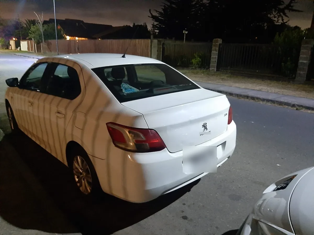 PEUGEOT 301 1.6 Confort Hdi Mt Diesel año 2013