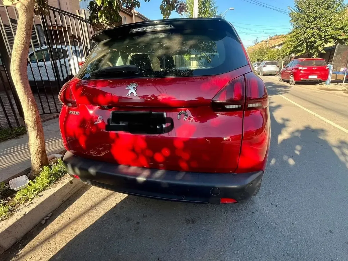 Peugeot 2008 1.6 Atactive Pack Bluehdi 100hp E6 Mt Diesel año 2018