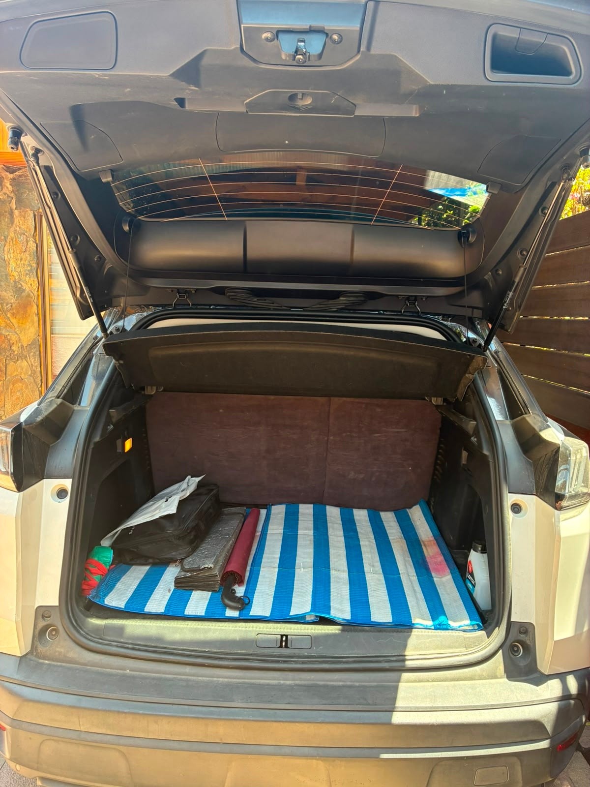 PEUGEOT 3008 1.6 Gt Puretech 180 At año 2022