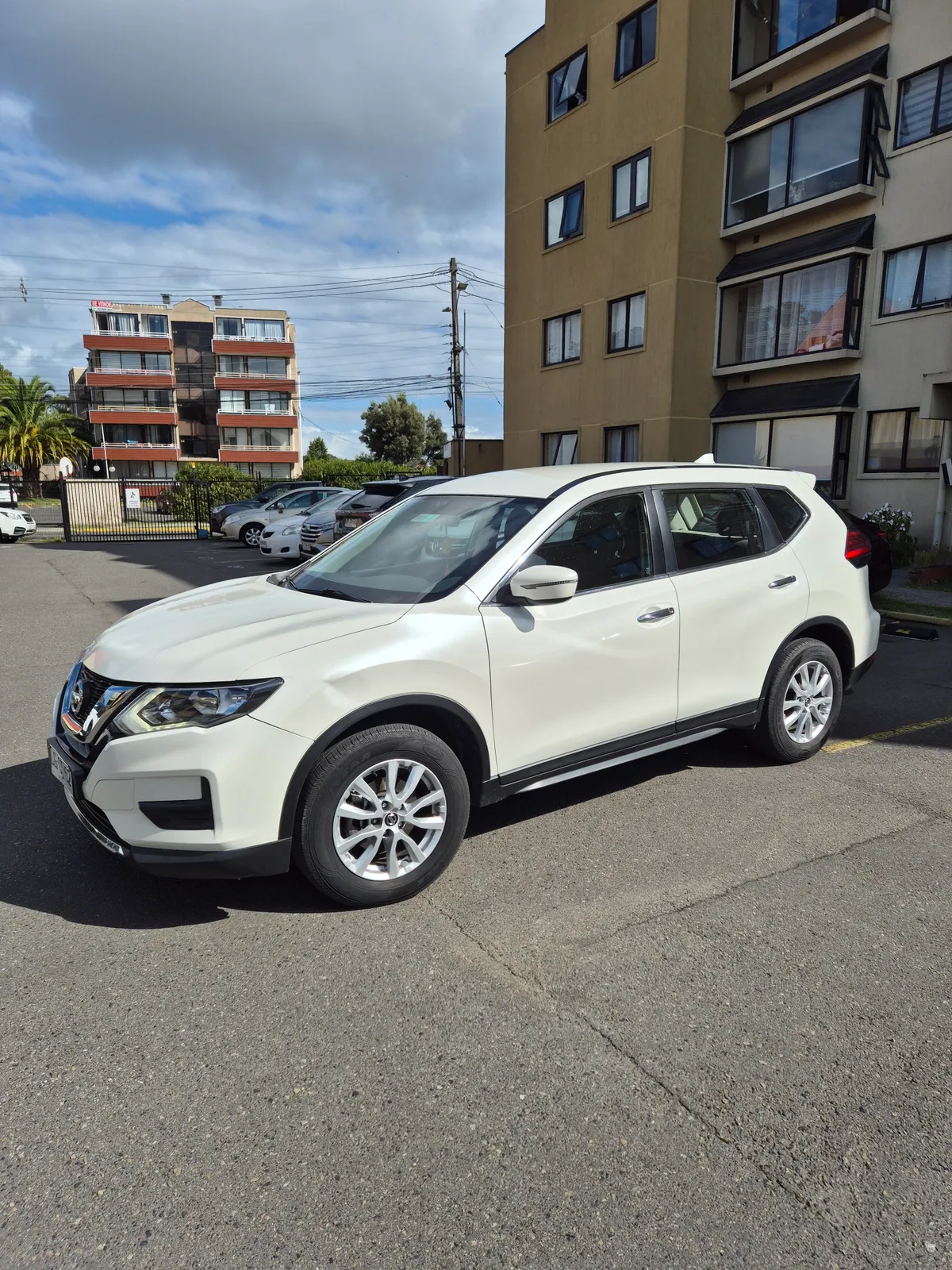 NISSAN X-TRAIL 2.5 Advance Cvt At año 2019