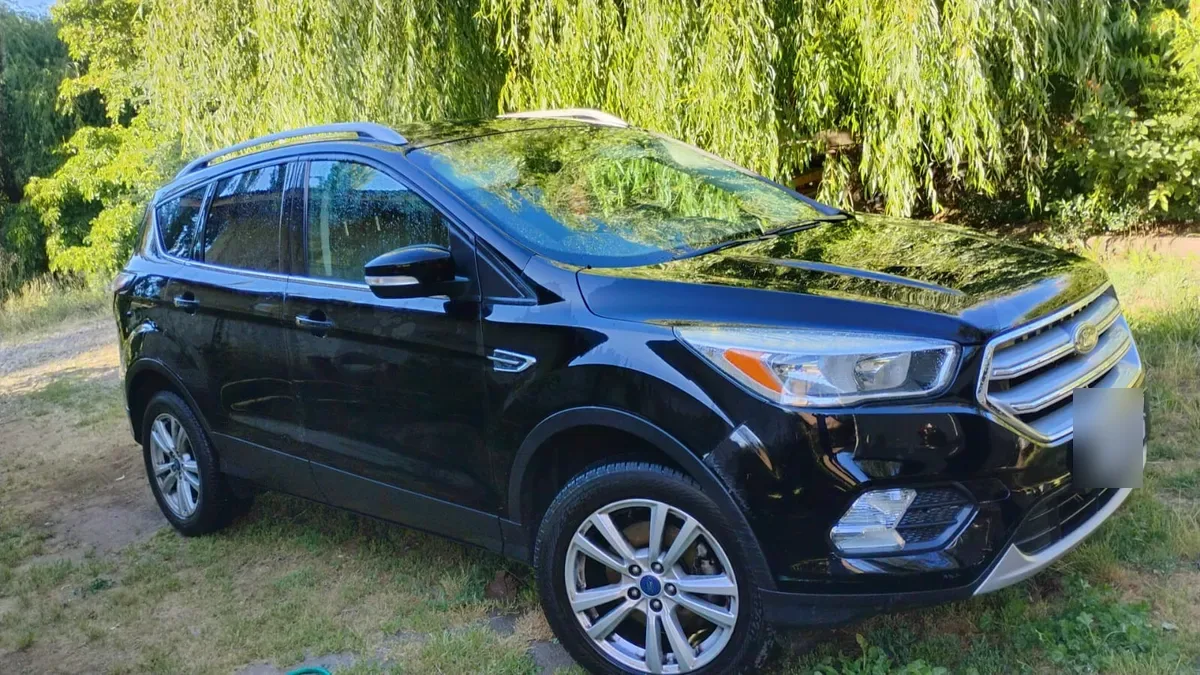 FORD ESCAPE 2.5 S At 4x2 año 2017