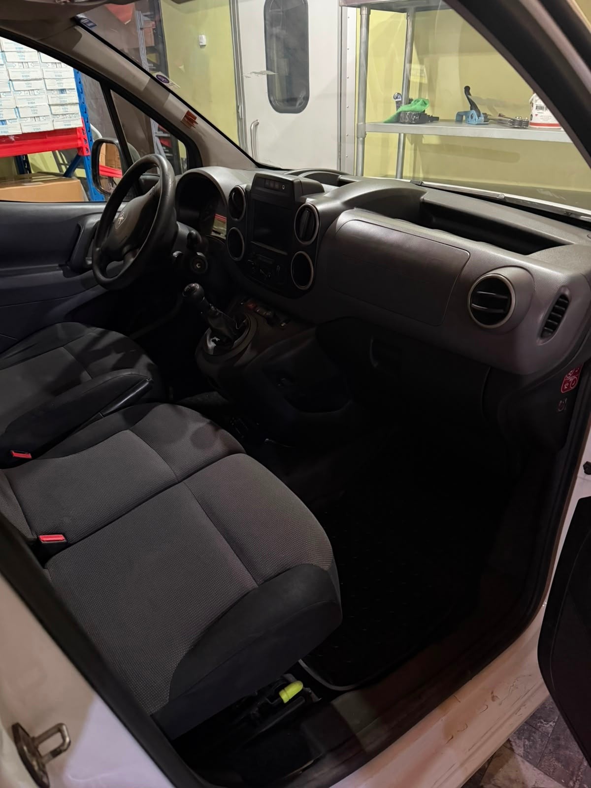 PEUGEOT PARTNER 1.6 Hdi 90 Hp Pack Aa Ev Mt Diesel año 2017