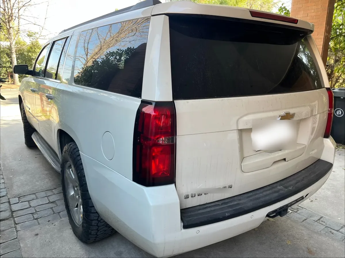 CHEVROLET SUBURBAN 5.3 Lt Iv At 4x4 año 2015