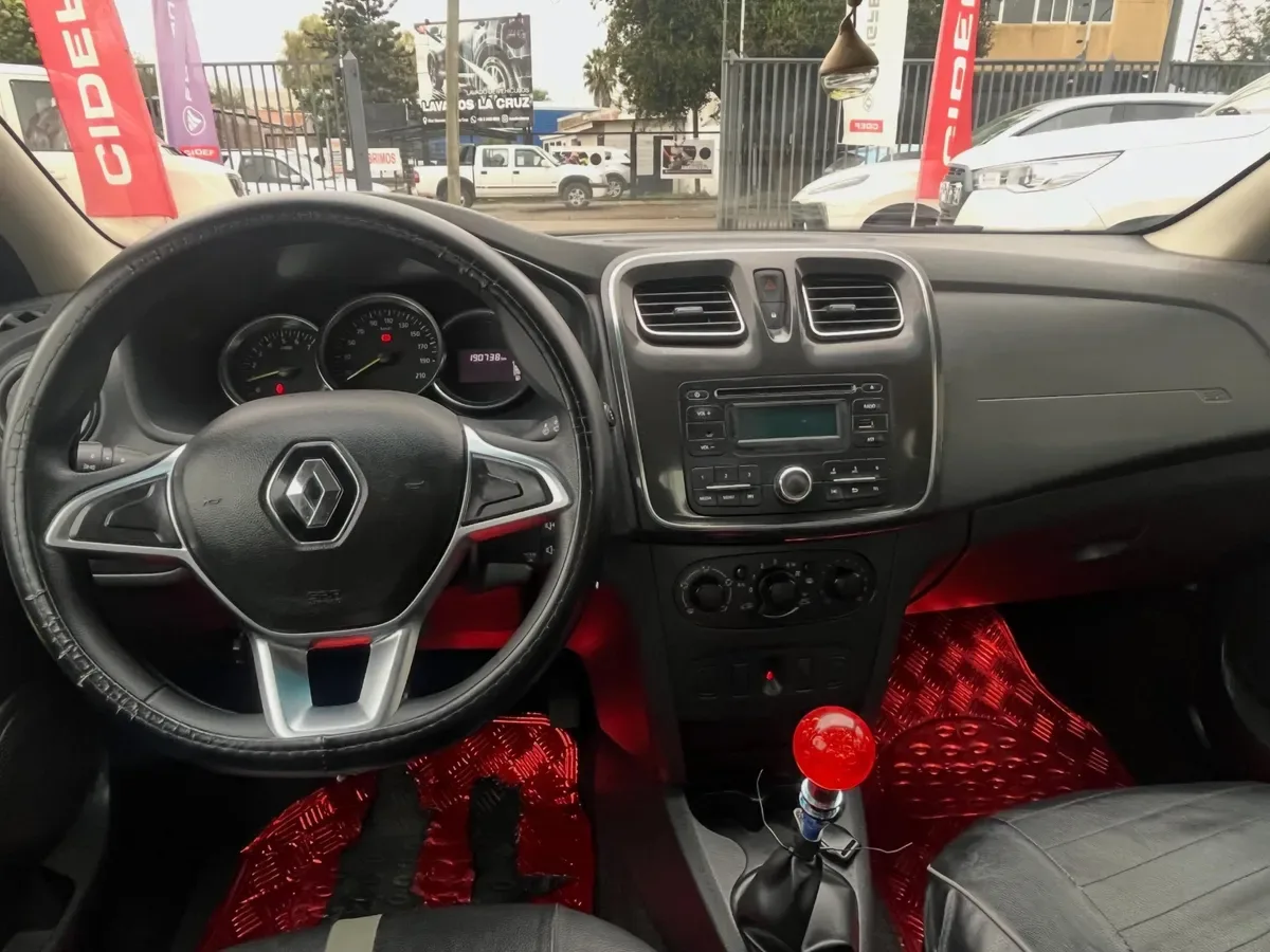 RENAULT SYMBOL 1.6 Zen Mt año 2020