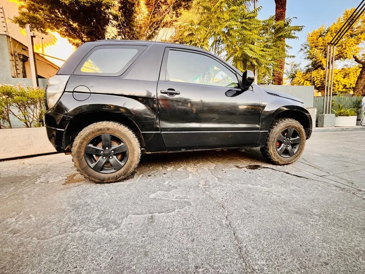 Suzuki Grand Vitara 1.6 Glx Mt año 2010