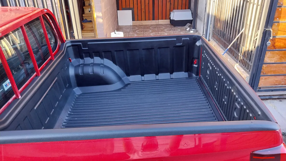 MITSUBISHI L200 2.4 Td Katana Cr Mt 4x2 Diesel año 2022
