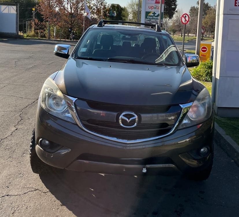 MAZDA BT-50 2.2 Doble Cabina Sdx Mt 4x2 Diesel año 2019