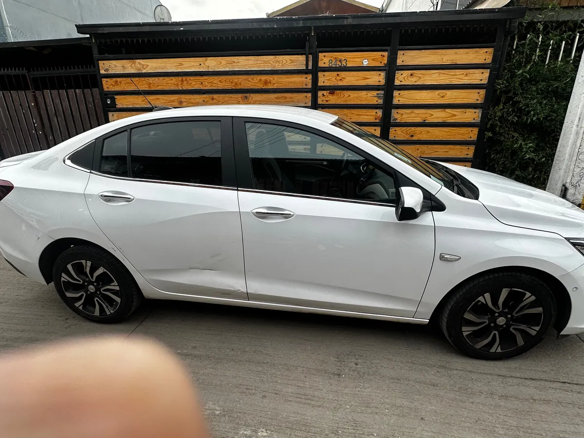 CHEVROLET ONIX 1.0 Hb Ltz P2 Mt año 2024