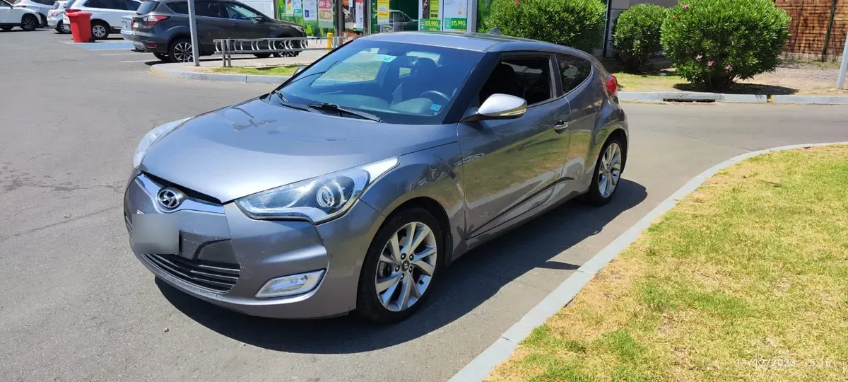 HYUNDAI VELOSTER 1.6 Fs 4dr Gls Mt año 2016