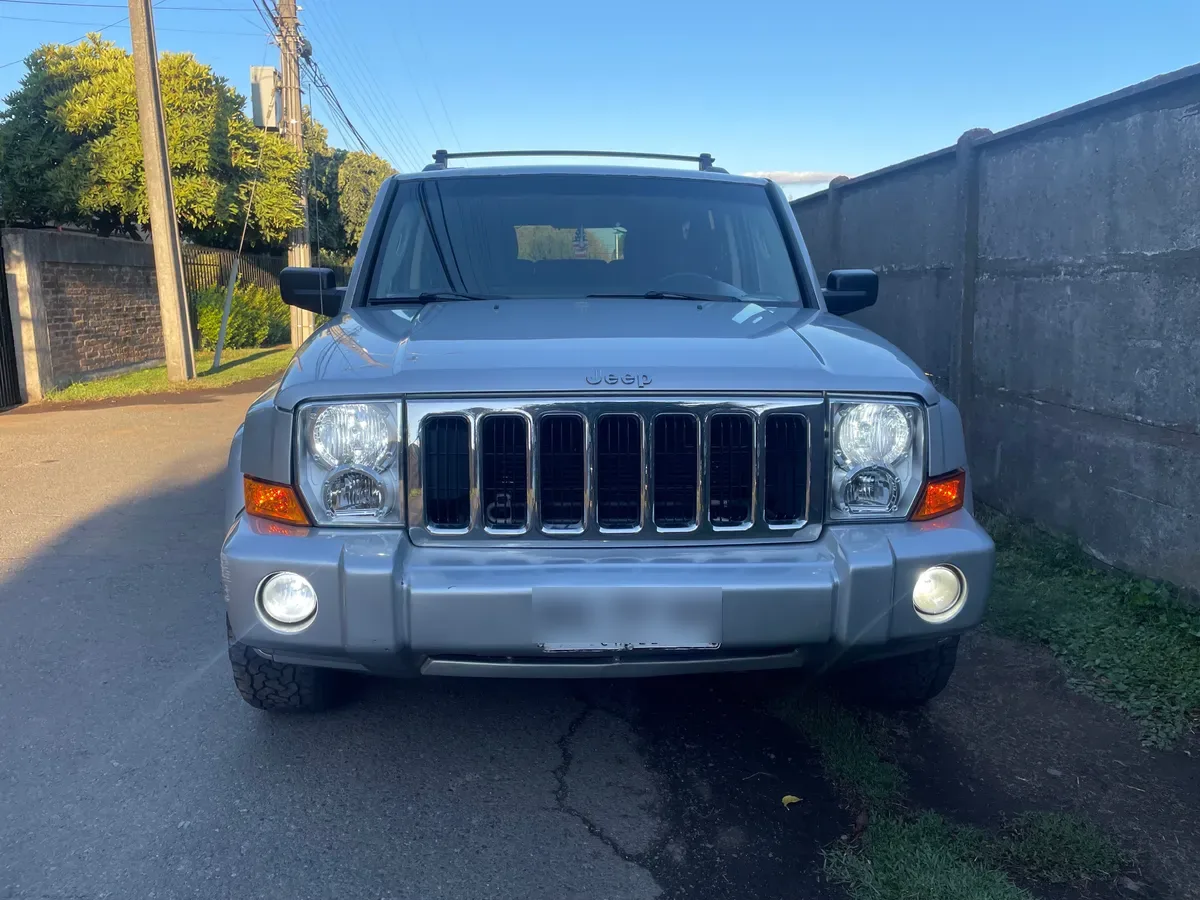 JEEP COMMANDER 3.7 Sport At año 2008