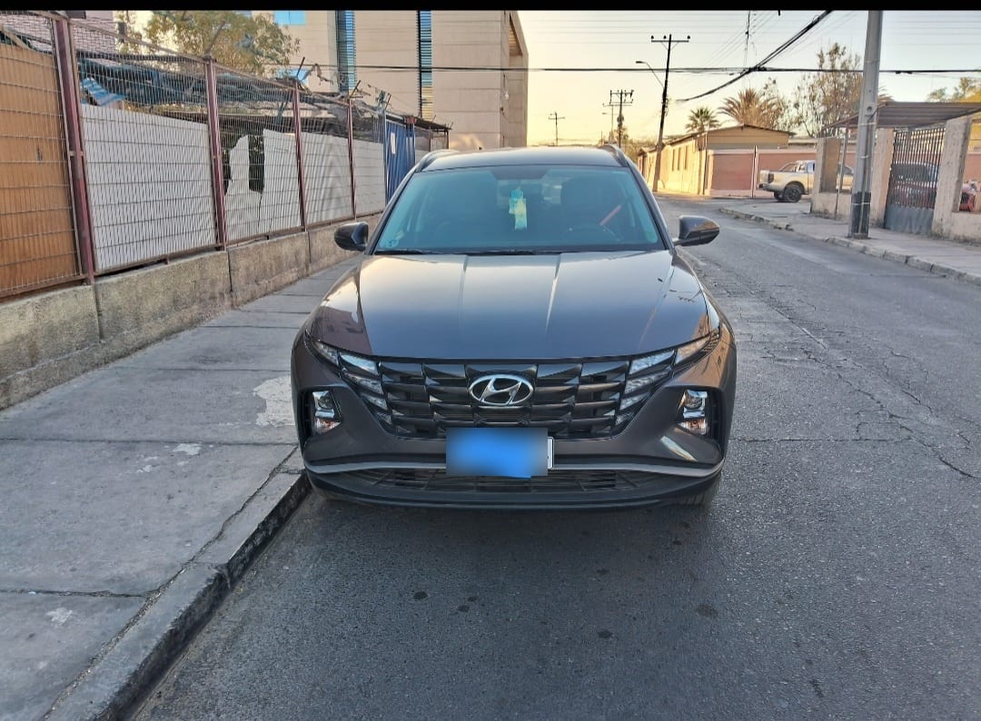 HYUNDAI TUCSON 2.0 Nx4 Plus At 4x4 año 2024