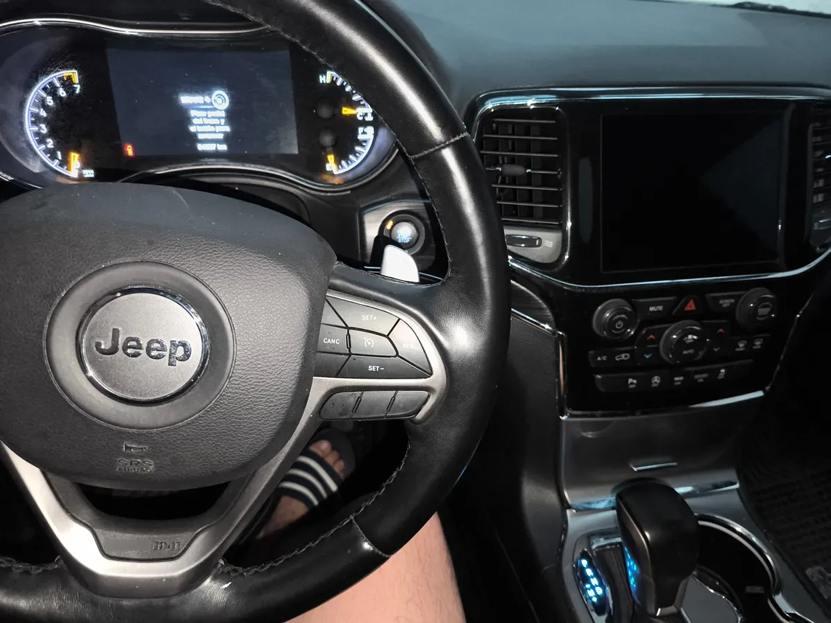 JEEP GRAND CHEROKEE 3.6 Limited Lx At 4x4 año 2022