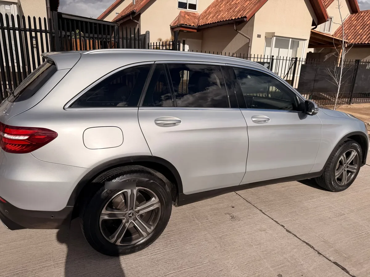 MERCEDES BENZ GLC 220 2.1 At Diesel año 2018