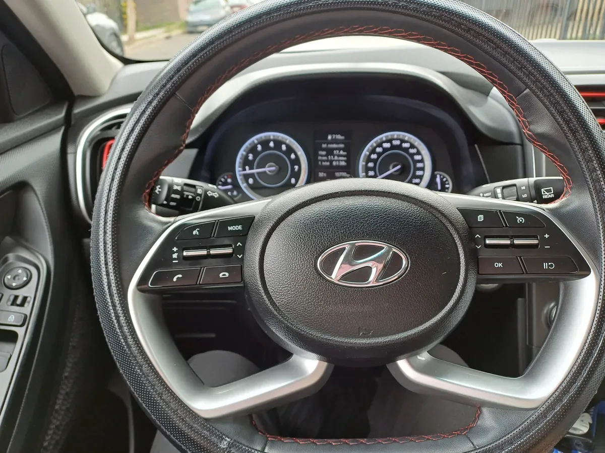 HYUNDAI CRETA 1.5 Su2i Cvt Value At año 2023