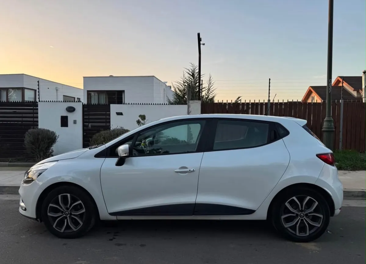 Renault Clio 1.2 Iv Expression Mt año 2019